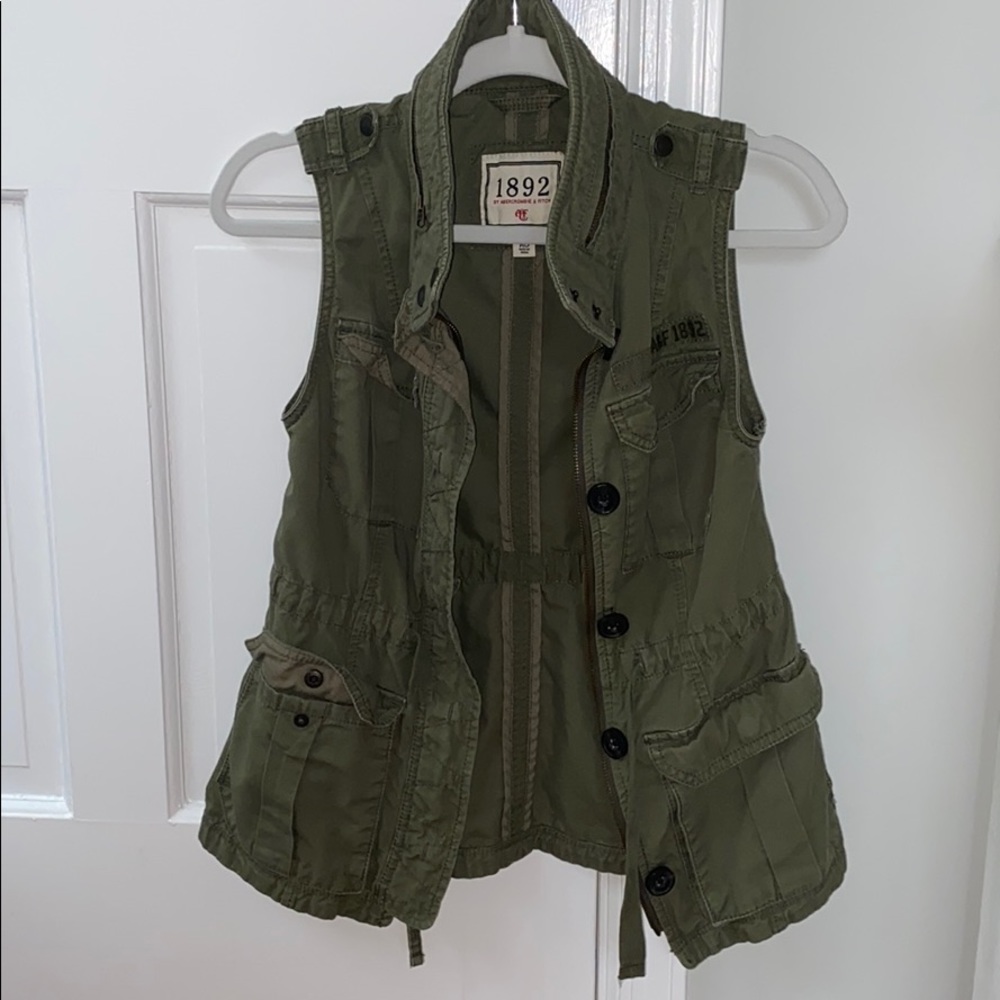 VEST